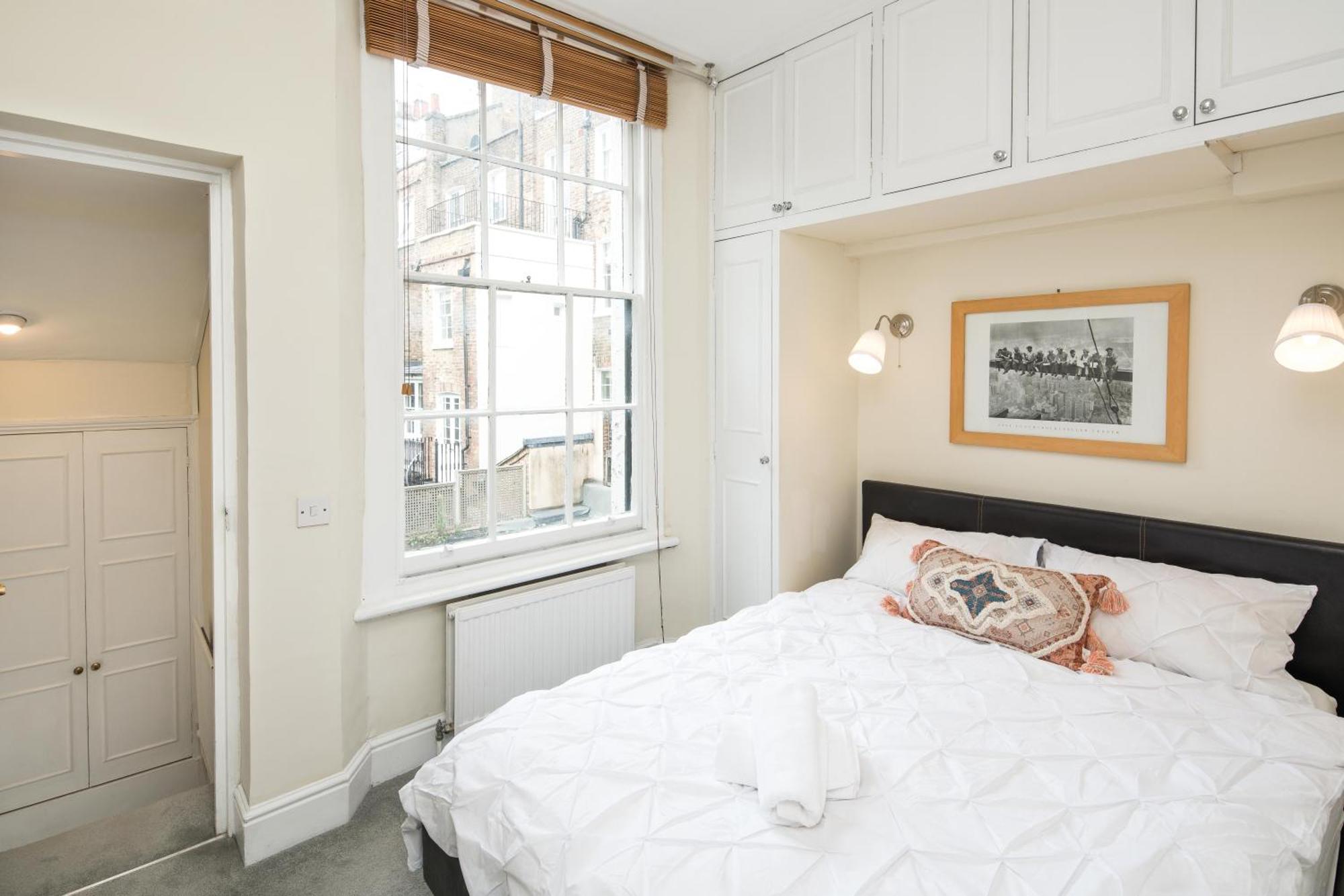 High-Ceiling Gorgerous Victorian Flat With Private Garden - 3 Mins To Hyde Park, Kensington Palace, 8 Mins Nottinghill, High Street Kensington Station London Exterior foto